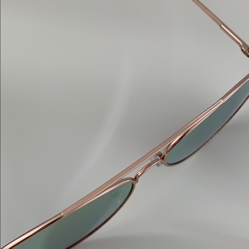 ๐ ๐ SUNGLASSES - Picture 3 of 8